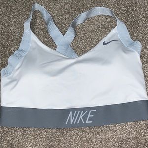 Sports bra